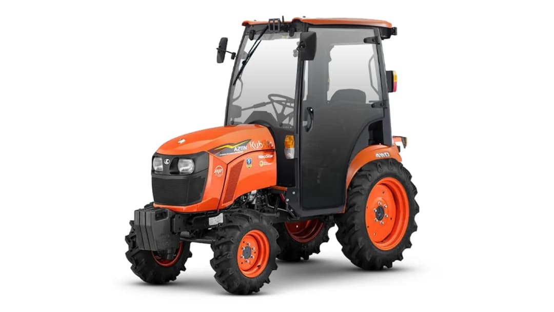 Трактор Kubota | Кубота A211N-OPC 9+3 (Kubota India) STD agri 7.00-12 / 8.3-20 (с ПСМ)