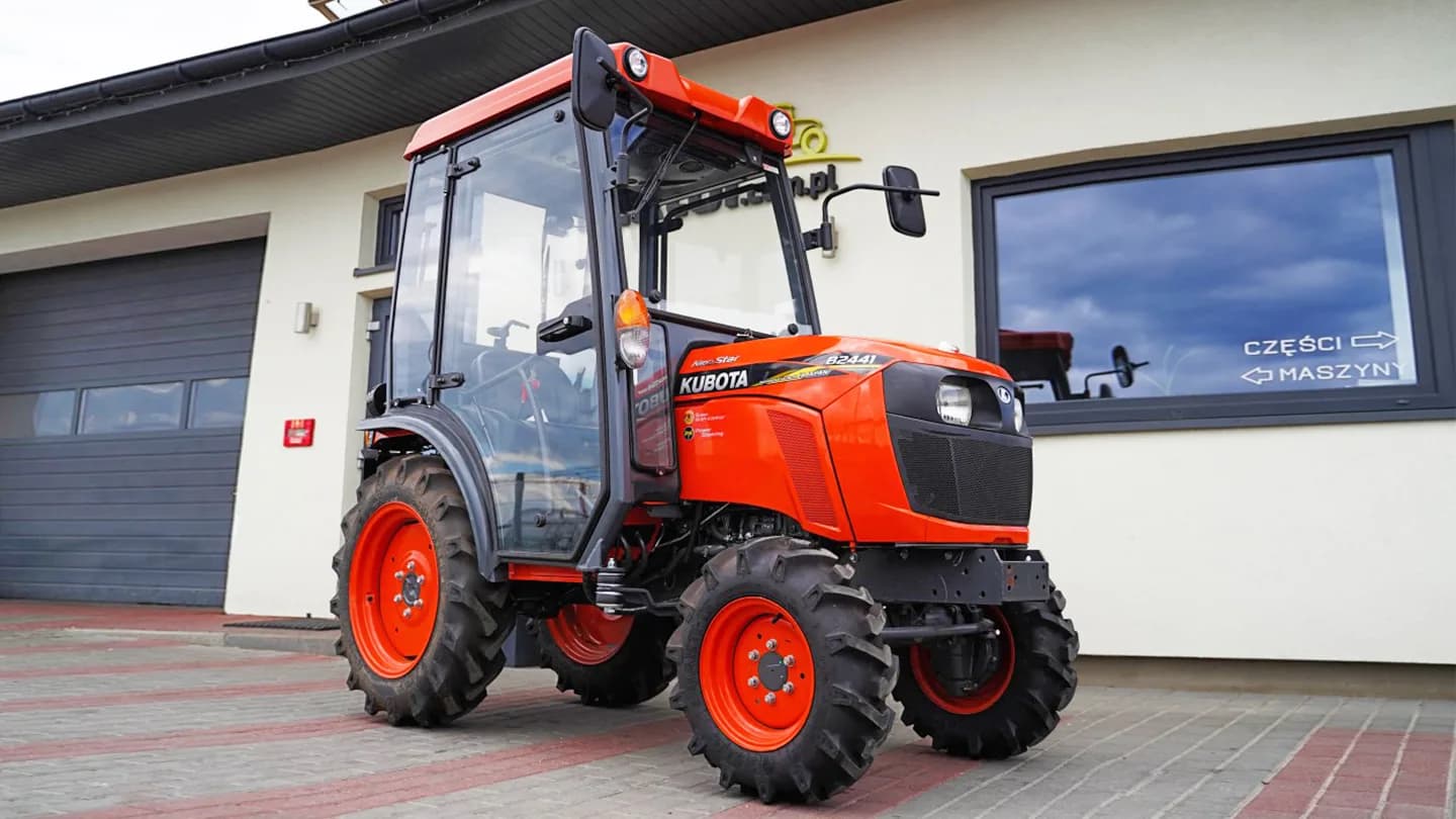 Трактор Kubota | Кубота B2441С 9+3 (Kubota India) STD agri 7.00-12 / 8.3-20 (с ПСМ) — фото 8