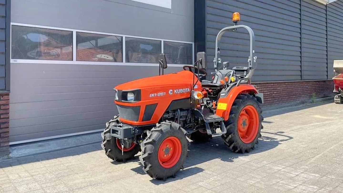Трактор Kubota | Кубота EK1-261 9+3 (Kubota India) STD agri 6.00-12 / 8.3-20 (с ПСМ)