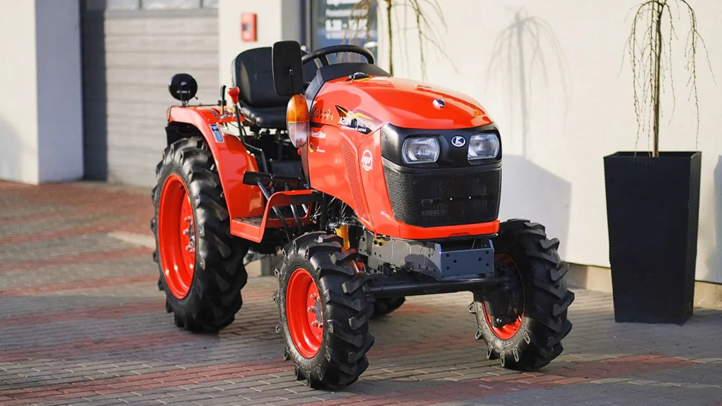 Трактор Kubota | Кубота A211N-OP 9+3 (Kubota India) STD agri 7.00-12 / 8.3-20 (с ПСМ) — фото 13